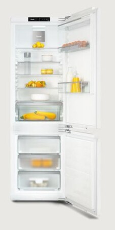 84015